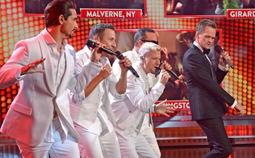 Neil joins the Backstreet Boys on stage during Sing Along Live